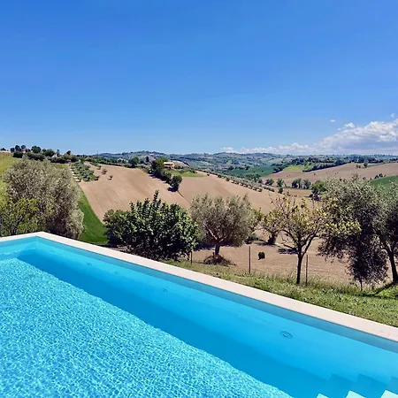 Casale Casini Soccorso, Residenza Di Campagna سينِغاليا